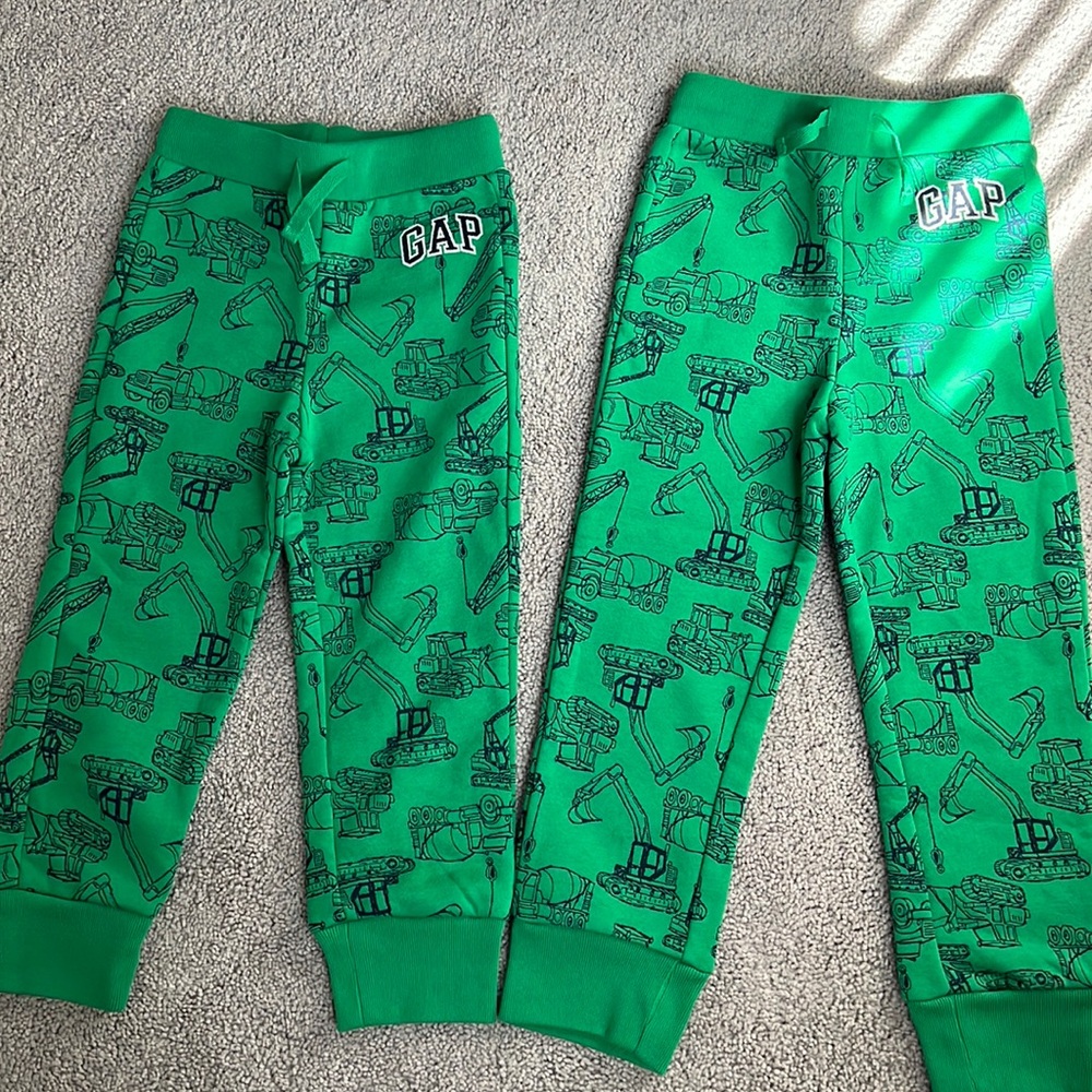 GAP pants- NWT